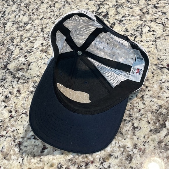 NFL Team Apparel Seattle Seahawks SnapBack Hat - Picture 4 of 4